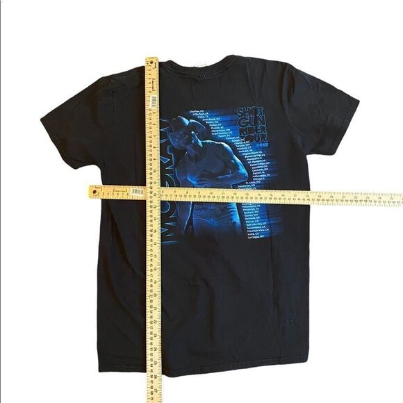 Ladies Tim McGraw Concert T-shirt size medium - Picture 2 of 4